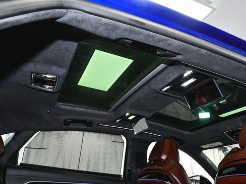 Used 2024 Audi S8 w/ S8 Comfort Plus Package image 66