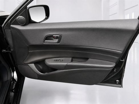 Used 2013 Acura ILX w/ Technology Package FWD image 30