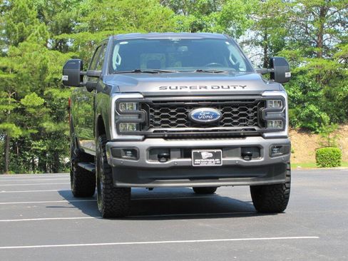 Used 2024 Ford F250 Lariat w/ Lariat Ultimate Package AWD/4WD image 9