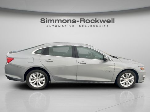 Used 2023 Chevrolet Malibu LT image 32
