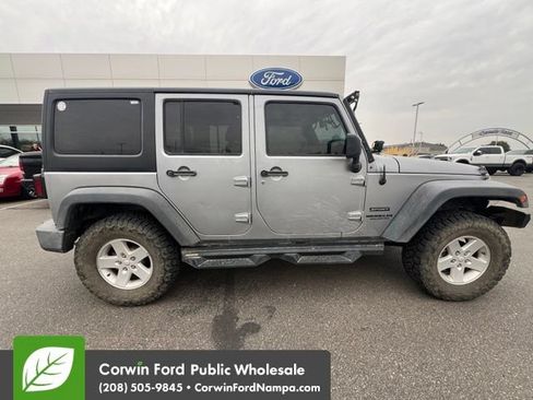 Used 2017 Jeep Wrangler Unlimited Sport w/ Quick Order Package 24S AWD/4WD image 3