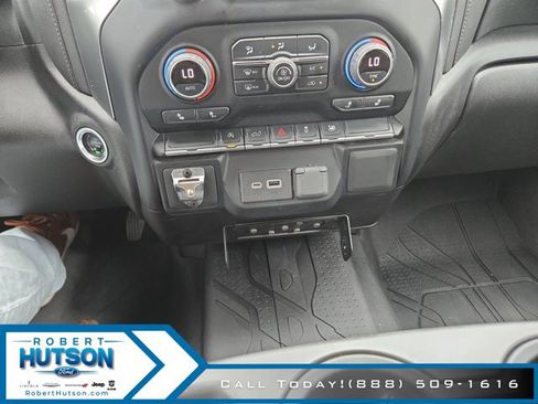 Used 2022 Chevrolet Silverado 1500 LT RWD image 16