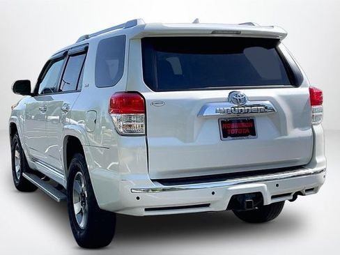 Used 2011 Toyota 4Runner SR5 w/ Convenience Pkg RWD image 12