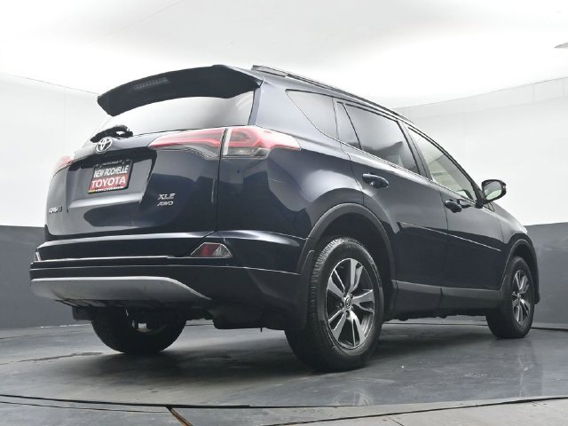 Used 2017 Toyota RAV4 XLE w/ Plus Extra Value Package AWD/4WD image 32