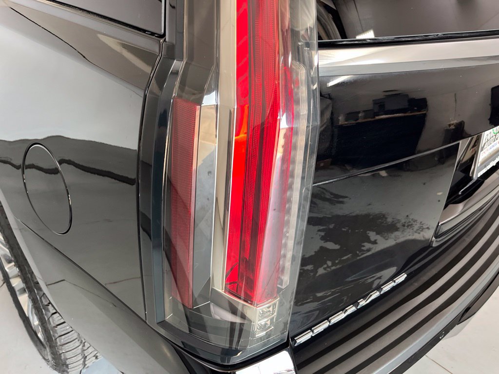 Used 2020 Cadillac Escalade 4WD image 45