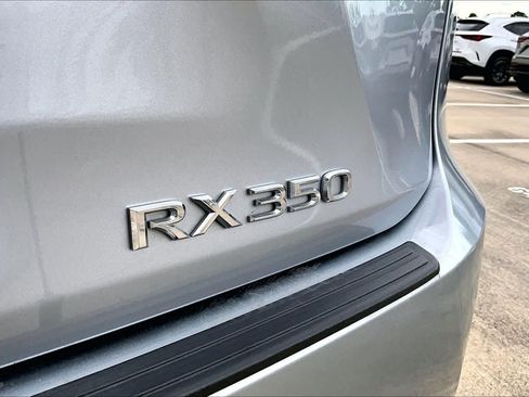 Used 2022 Lexus RX 350L FWD w/ Premium Package image 9