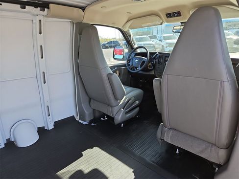 New 2025 Chevrolet Express 2500 w/ Safety Package image 12
