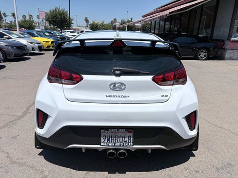 Used 2020 Hyundai Veloster 2.0 Premium FWD image 11
