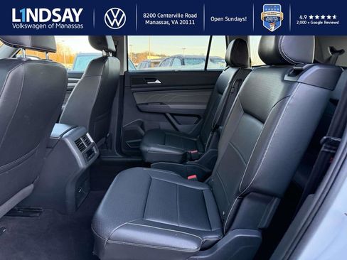 Used 2022 Volkswagen Atlas SEL R-Line image 10