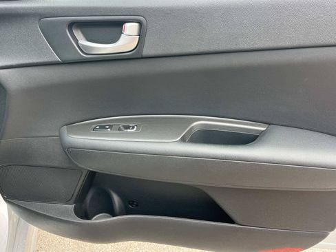 Used 2017 Kia Optima LX FWD image 20