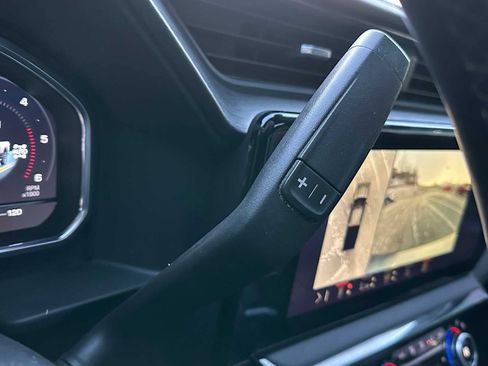 Used 2024 GMC Sierra 2500 AT4 w/ AT4 Premium Plus Package image 39