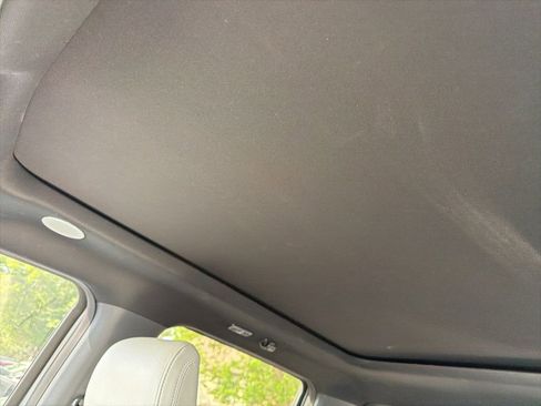 Used 2023 Ford F150 Lightning Platinum AWD/4WD image 28