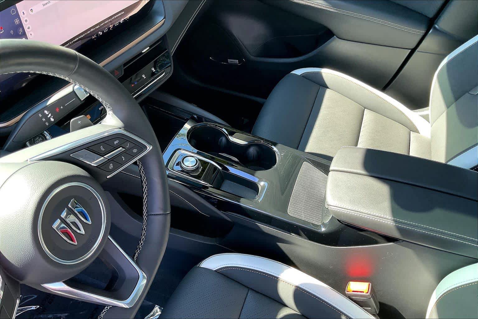 Used 2024 Buick Envision Sport Touring AWD/4WD image 17