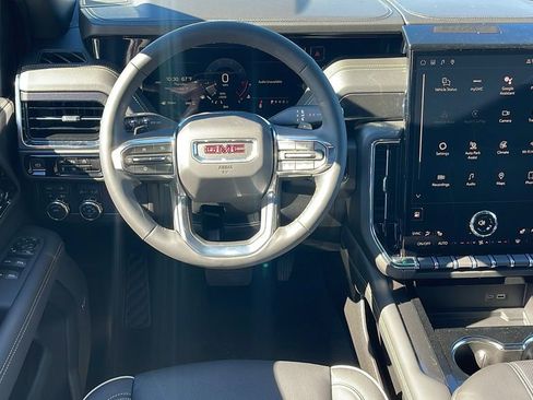 New 2026 GMC Yukon Elevation image 14