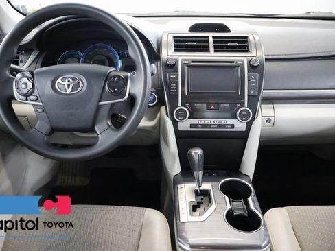 Used 2014 Toyota Camry LE FWD image 13