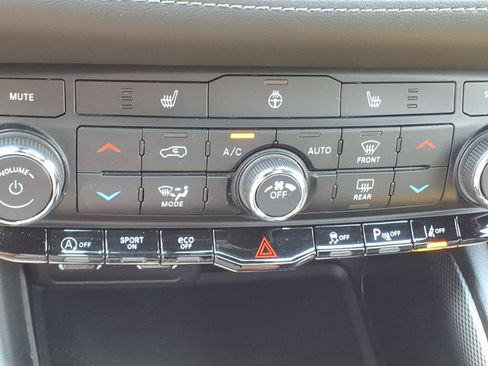 Used 2022 Dodge Durango GT AWD/4WD image 19