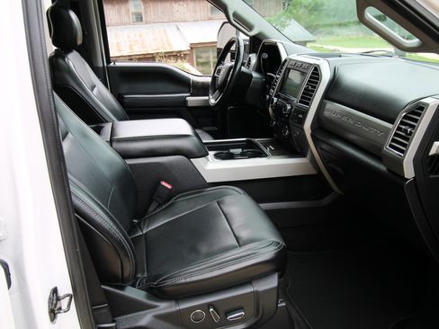 Used 2017 Ford F350 Lariat w/ Lariat Ultimate Package image 42