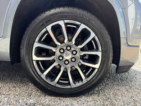 Used 2020 GMC Acadia Denali w/ Denali Ultimate Package image 8