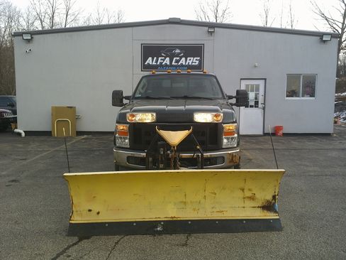 Used 2010 Ford F350 XL image 2