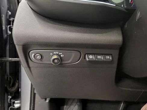 Used 2021 Buick Envision Avenir w/ Technology Package II AWD/4WD image 27