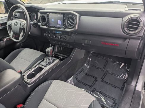Used 2021 Toyota Tacoma TRD Off-Road image 20