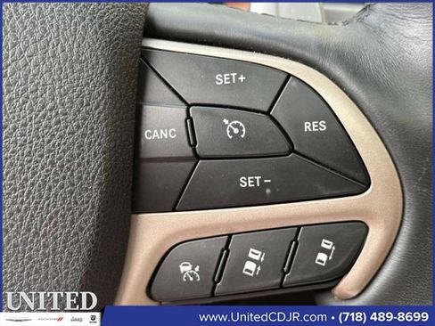 Certified 2017 Jeep Grand Cherokee Summit w/ Platinum Series Group image 24