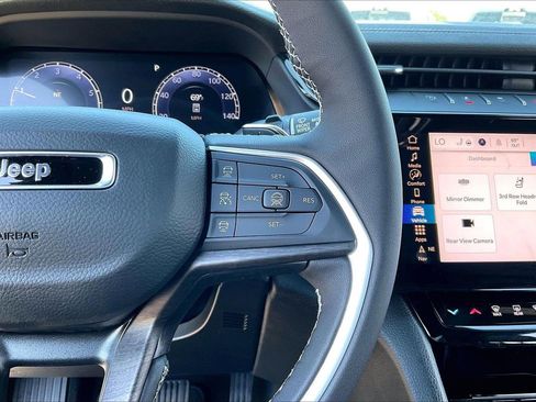New 2026 Jeep Grand Cherokee L Limited AWD/4WD image 28