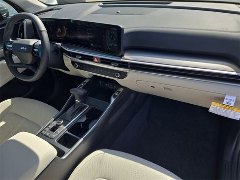 New 2026 Kia Sorento S image 11
