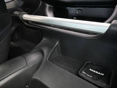 Used 2020 Nissan 370Z w/ Sport Package image 12