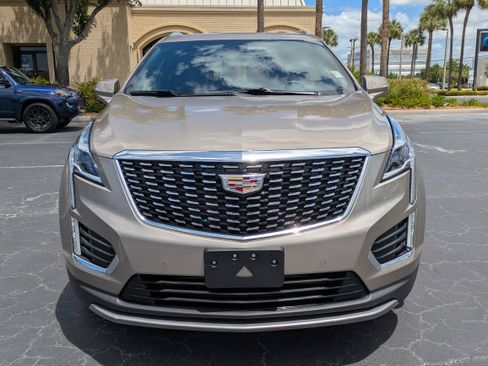 Used 2023 Cadillac XT5 Premium Luxury w/ LPO, Floor Liner Package AWD/4WD image 8
