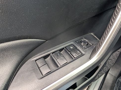 Used 2022 Toyota RAV4 LE image 15