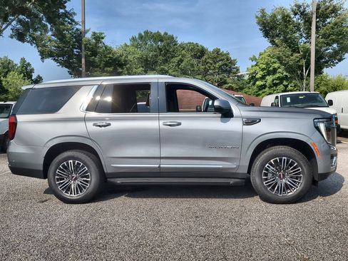 New 2026 GMC Yukon Elevation w/ Elevation Premium Package AWD/4WD image 9