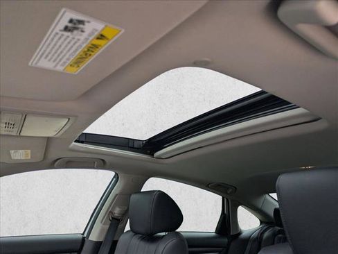 Used 2019 Honda Accord EX-L image 16