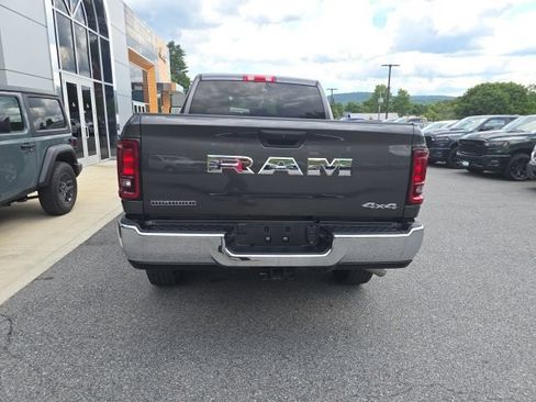 Certified 2025 RAM 2500 Big Horn AWD/4WD image 6