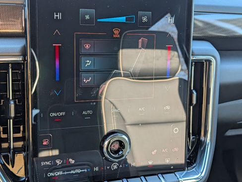 New 2026 GMC Yukon XL Elevation AWD/4WD image 53