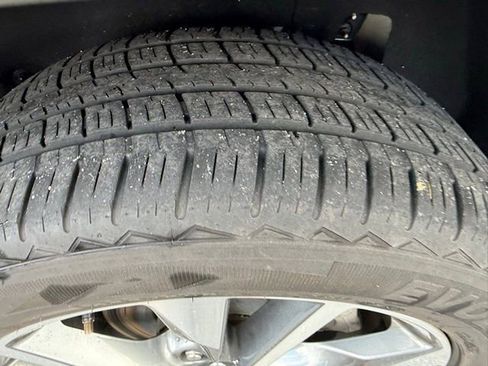 Used 2023 INFINITI QX60 Luxe w/ Cargo Package image 23