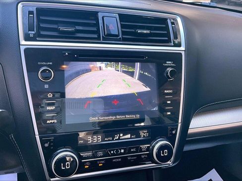 Used 2018 Subaru Legacy 2.5i Premium AWD/4WD image 9