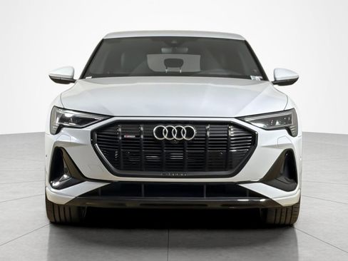 Used 2023 Audi e-tron Prestige w/ Prestige Package AWD/4WD image 8