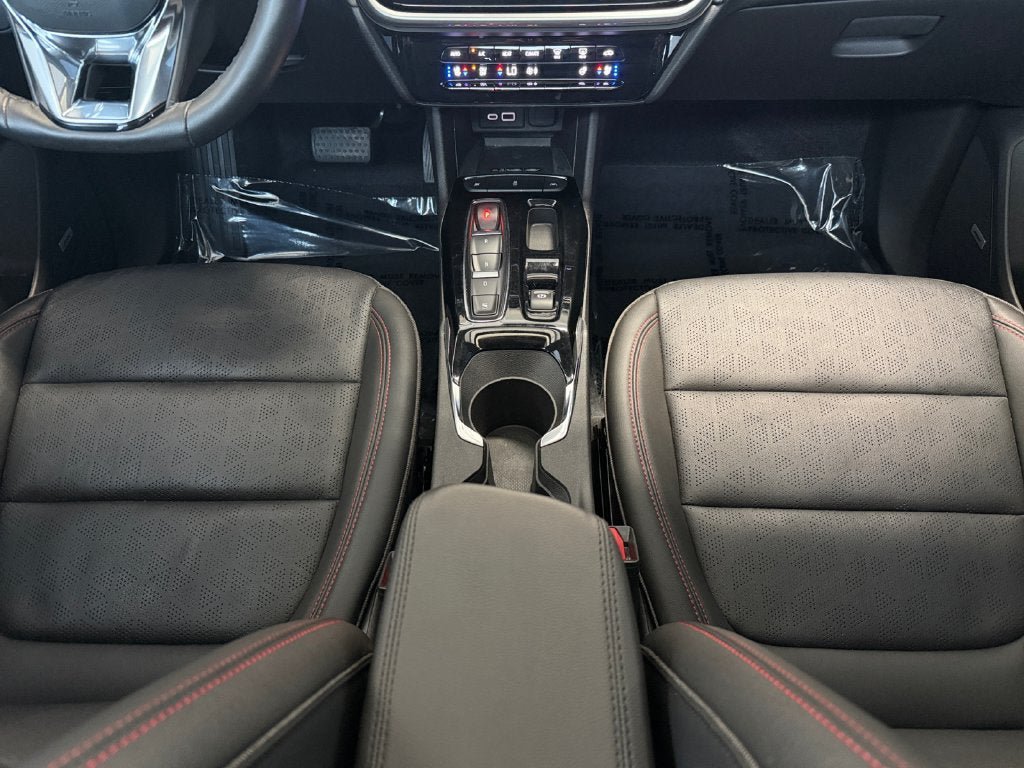 Used 2023 Chevrolet Bolt EUV Premier w/ Sun & Sound Package FWD image 13
