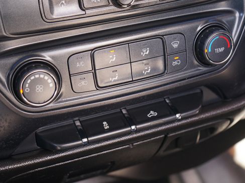 Used 2018 Chevrolet Silverado 1500 W/T RWD image 18