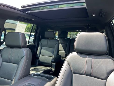 Used 2023 Chevrolet Suburban RST w/ Luxury Package AWD/4WD image 37