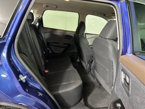 Used 2023 Nissan Rogue S image 27