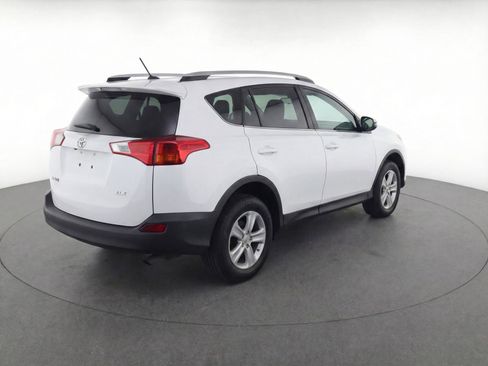 Used 2013 Toyota RAV4 XLE image 4