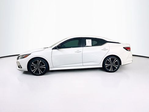 Used 2023 Nissan Sentra SR w/ Electronics Package FWD image 4