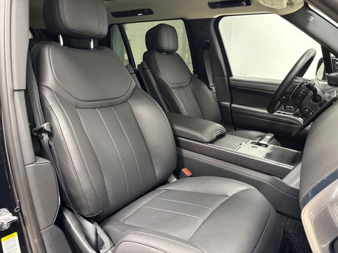 Used 2026 Land Rover Range Rover Long Wheelbase SE AWD/4WD image 30