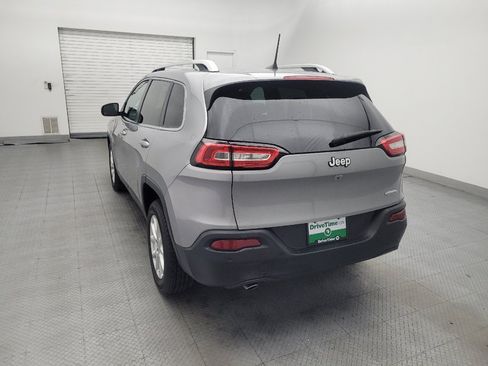 Used 2016 Jeep Cherokee Latitude w/ Safety/Convenience Group FWD image 6