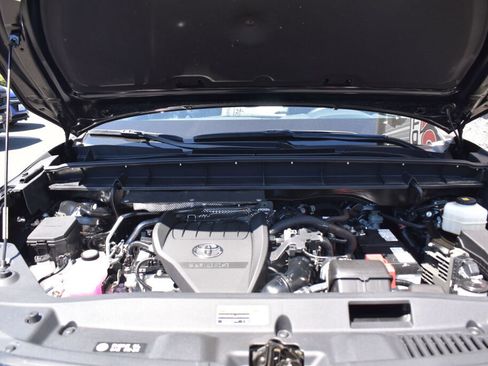 Used 2023 Toyota Highlander XLE AWD/4WD image 27