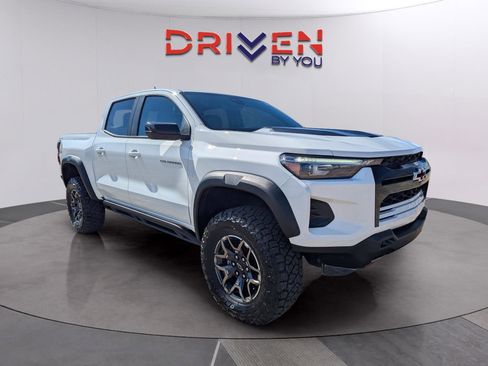 Used 2023 Chevrolet Colorado ZR2 w/ ZR2 Convenience Package III image 7