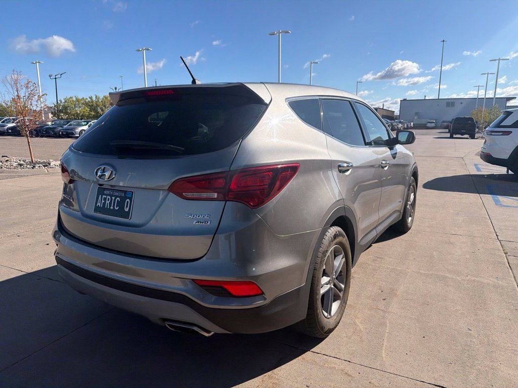 Used 2018 Hyundai Santa Fe Sport AWD/4WD image 4