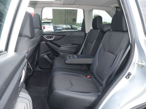 Used 2022 Subaru Forester Premium AWD/4WD image 28